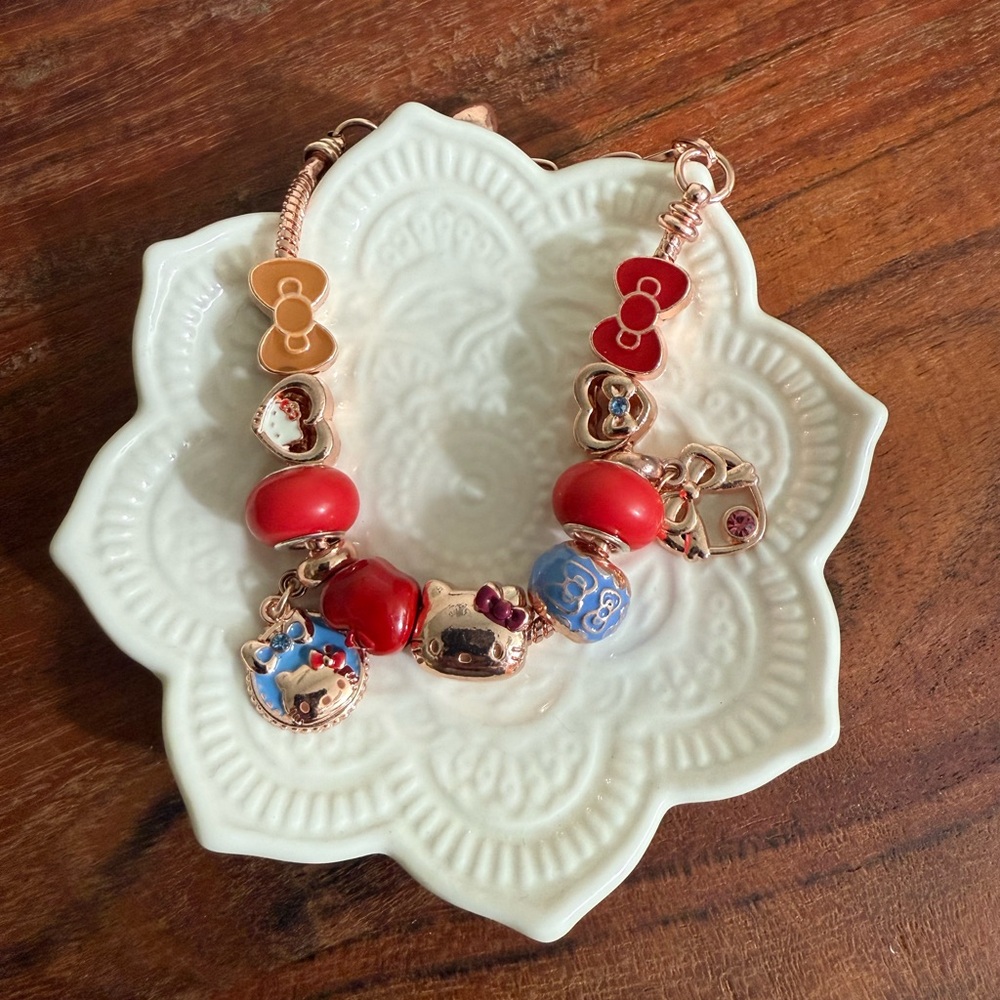 Sanrio Hello Kitty Pendant Charm Red Beaded Bracelet Japanese Anime Hello Kitty